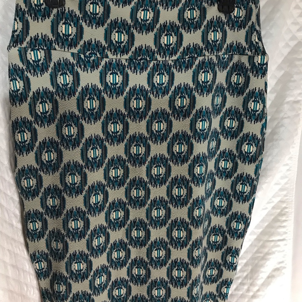 Lularoe Cassie skirt